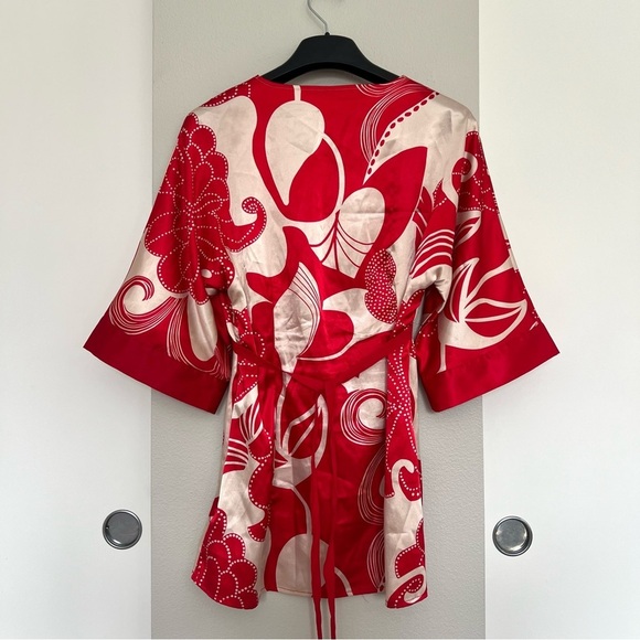 Vintage Y2K Charlotte Russe Silk Babydoll Top – 90s, 2000s, Kimono, Japanese - Picture 5 of 12